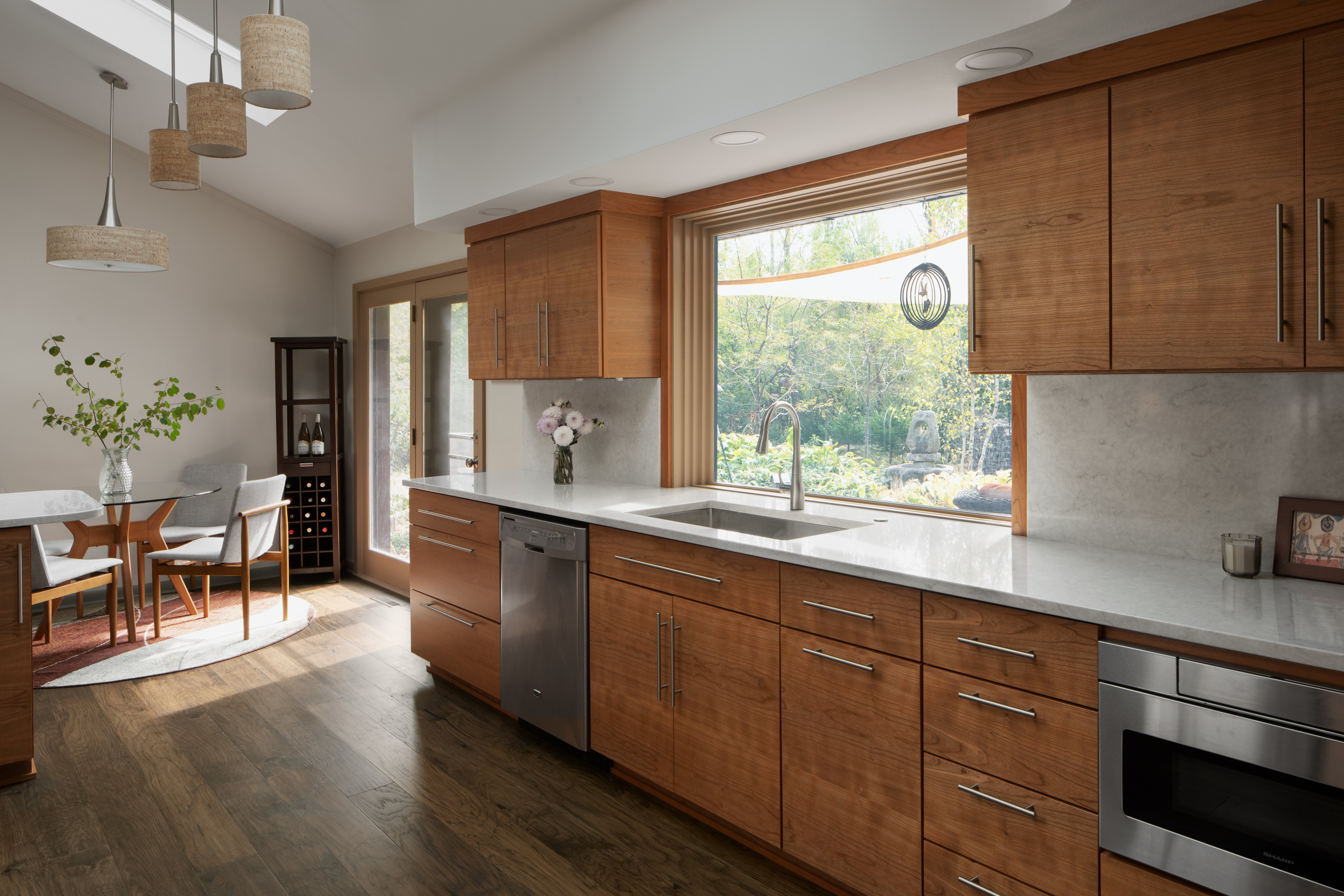 River_Road_Kitchen_Wade_Design_Ryan_Hainey_Photography_002