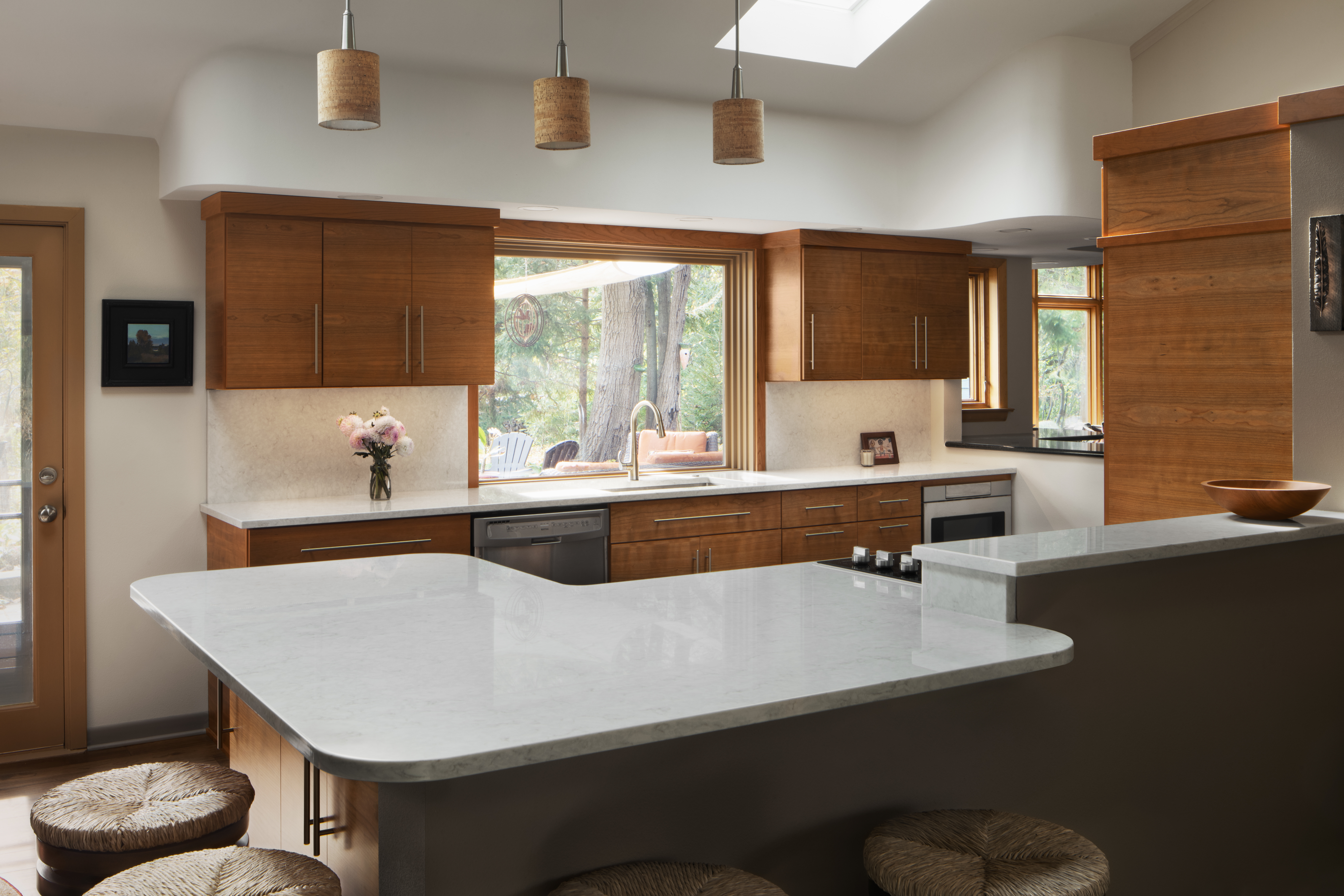 River_Road_Kitchen_Wade_Design_Ryan_Hainey_Photography_005